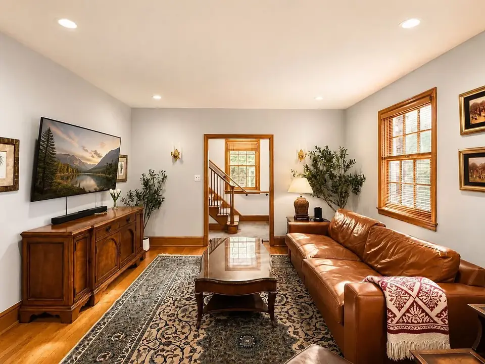 3420 Patterson listing photo 5